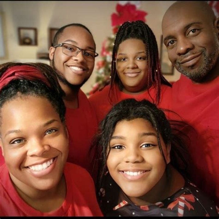 A Journey Into Her Family's Embrace