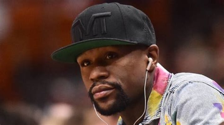Floyd Mayweather Children & Grandson Kentrell Jr. Shadowboxing ·