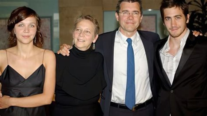 Jake Gyllenhaal Parents, Biography, Career, Net Worth and Awards ·